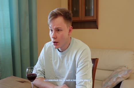 Стеснительную девушку уболтали на анальный секс